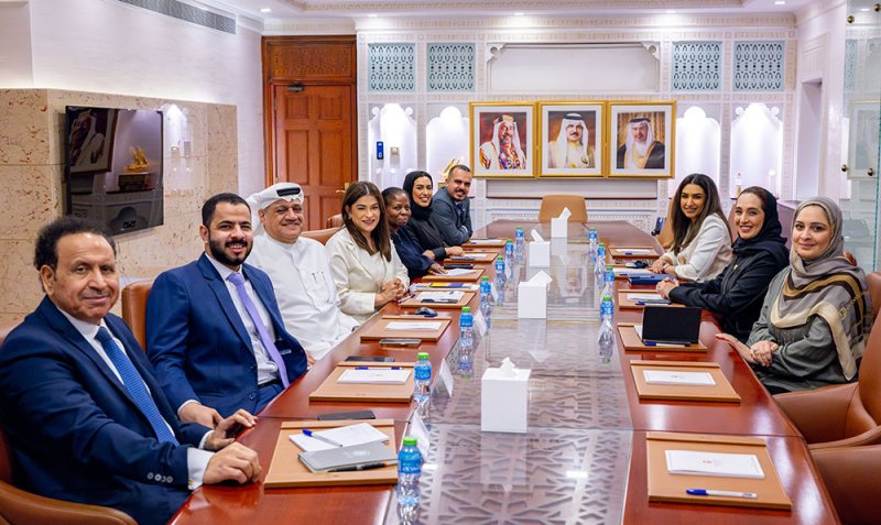 وزيرة "الإسكان" تبحث مع "المهندسين" تطوير التعاون بالمشاريع الإسكانية