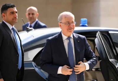 خلال زيارة لرئيس الوزراء .. أوروبا تعلن عن مساعدات مليارية للسلطة الفلسطينية
