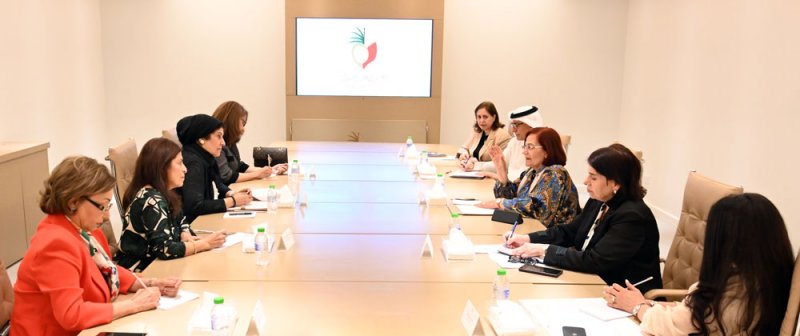 العوضي تبحث التعاون مع جمعية نهضة فتاة البحرين