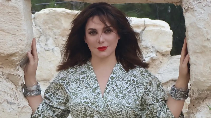 شطب سلاف فواخرجي من نقابة الفنانين السوريين