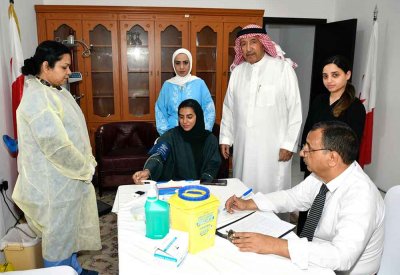 محافظة المحرق تنظم فعالية الفحوصات الصحية لموظفيها