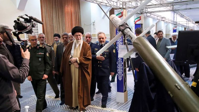 طهران تواصلت سراً مع ترامب منذ عامين.. نائب يكشف