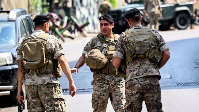 لبنان.. توقيف أشخاص يحضرون لإطلاق صواريخ باتجاه إسرائيل