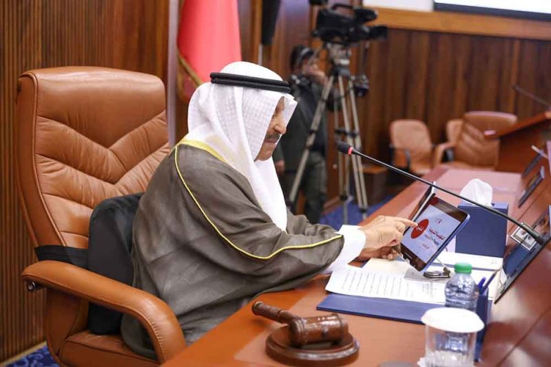 رئيس مجلس الشورى يُدشّن "المنظومة التشريعية" بحلول الذكاء الاصطناعي لتتبع مسار العمل البرلماني منذ العام 2002م