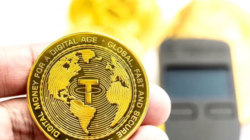 كيف ستمنع الولايات المتحدة انهيار هيمنة الدولار عبر العملات المشفرة؟