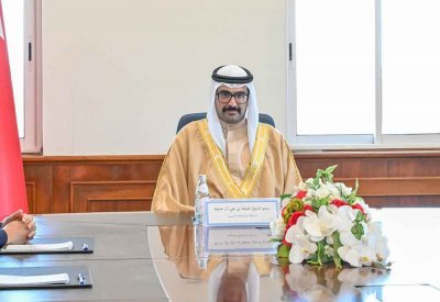 سمو محافظ "الجنوبية" رئيس اللجنة الأمنية يؤكد ترسيخ مقومات الأمن والسلامة وتعزيز الشراكة مع مختلف الإدارات الأمنية