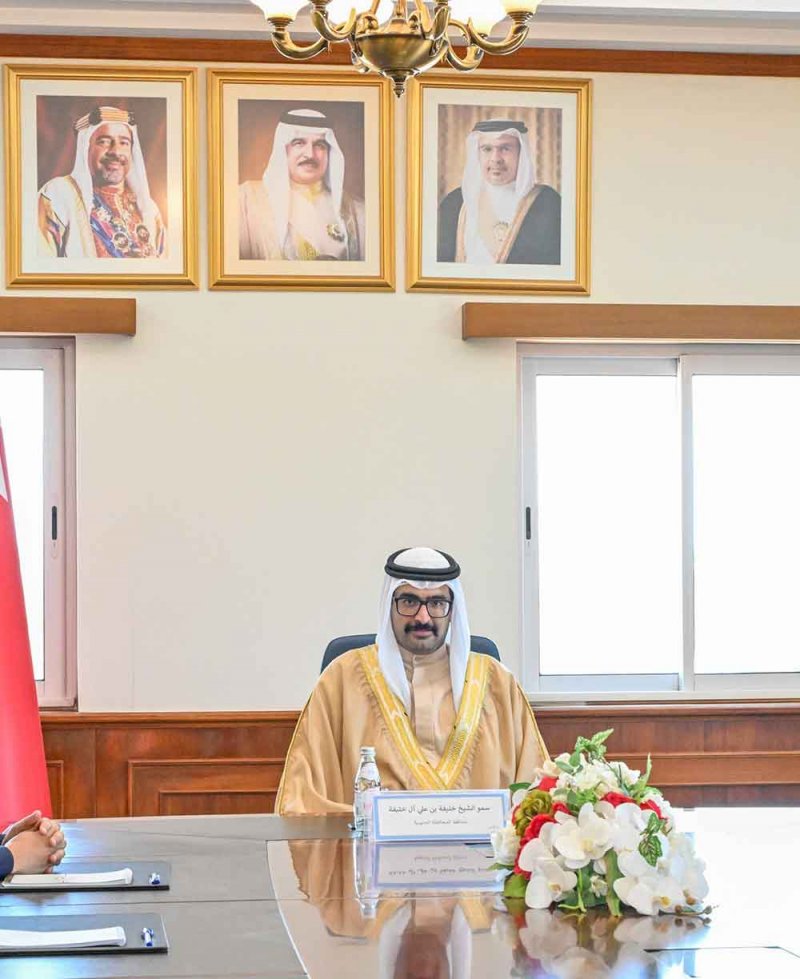 سمو محافظ "الجنوبية" رئيس اللجنة الأمنية يؤكد ترسيخ مقومات الأمن والسلامة وتعزيز الشراكة مع مختلف الإدارات الأمنية