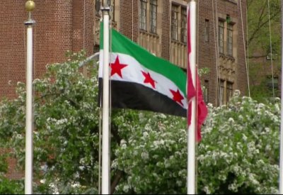 لأول مرة.. علم سوريا الجديد يرفع في مقر الأمم المتحدة