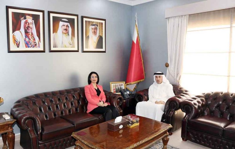 محافظ العاصمة يستقبل القائم بأعمال سفارة تونس