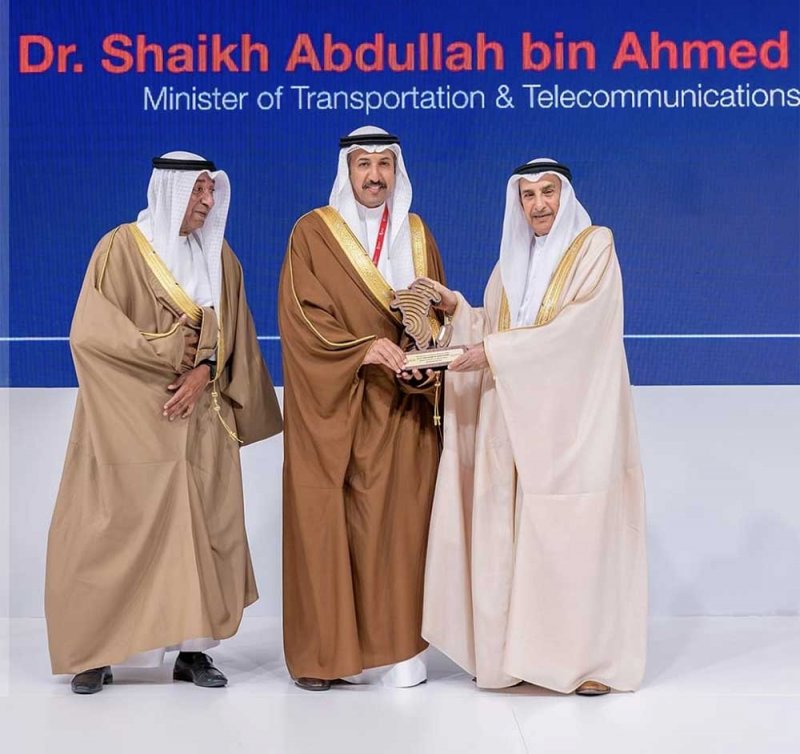 وزير المواصلات: البحرين مركز عالمي للابتكار والخدمات اللوجستية وتوظيف التقنيات الرقمية والخضراء