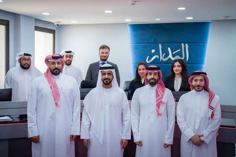 سفير دولة الإمارات العربية المتحدة لدى مملكة البحرين يزور مركز المدار بوزارة الخارجية