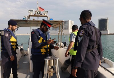 خفر السواحل تنفذ حملة لضبط المخالفات في المناطق البحرية