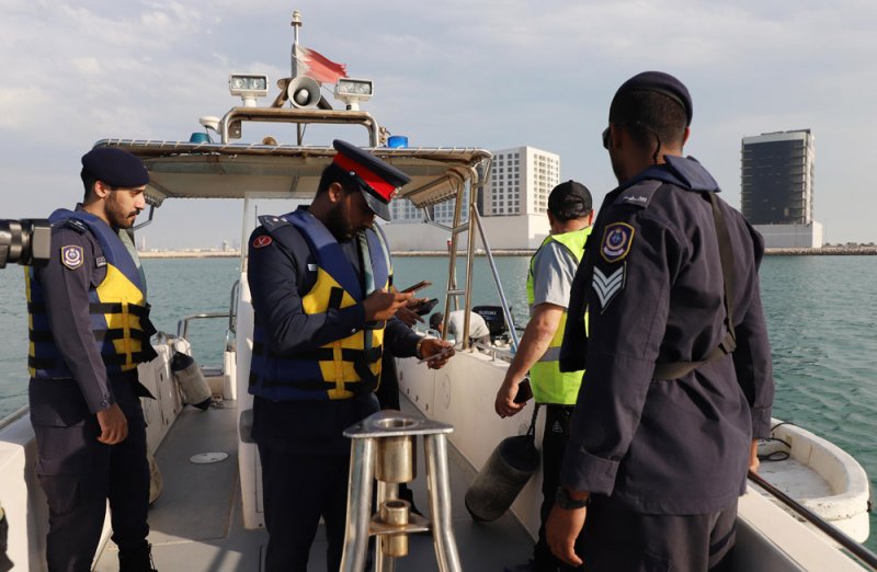خفر السواحل تنفذ حملة لضبط المخالفات في المناطق البحرية