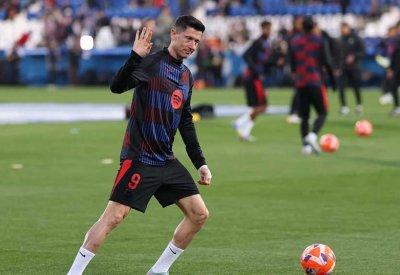 ليفاندوفسكي.. الخبر السار لبرشلونة قبل موقعة ميلانو
