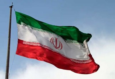 فرنسا: برلين ولندن وباريس تدعو لاتفاق جديد مع إيران