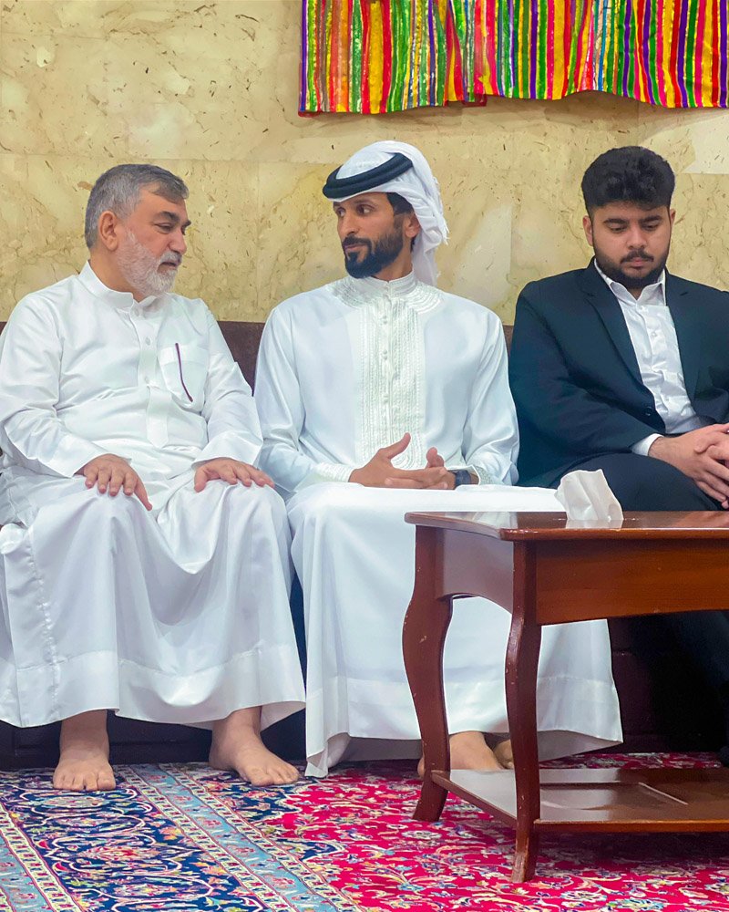 سمو الشيخ ناصر بن حمد يؤدي واجب العزاء لعائلة شهابي