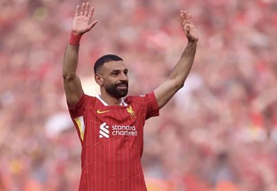 محمد صلاح يفوز بجائزة لاعب العام في الدوري الإنجليزي للمرة الثالثة