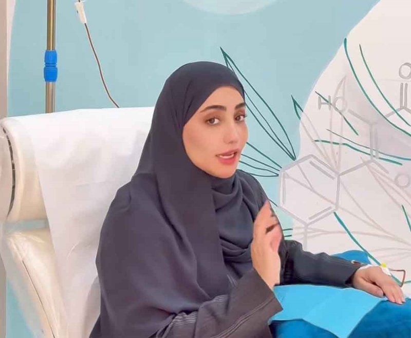 ترطيب البشرة أولا.. أمينة موسى تكشف خطوات مكياج نهاري بسيط