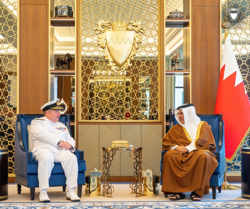 سمو ولي العهد رئيس الوزراء يلتقي كبير مستشاري الدفاع البريطاني للشرق الأوسط والوفد المرافق