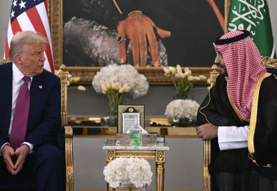 ولي العهد السعودي يستقبل الرئيس الأميركي ترامب
