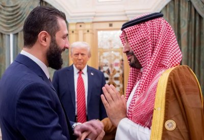 الشرع: قرار ترامب رفع العقوبات سيفتح صفحة جديدة في سوريا