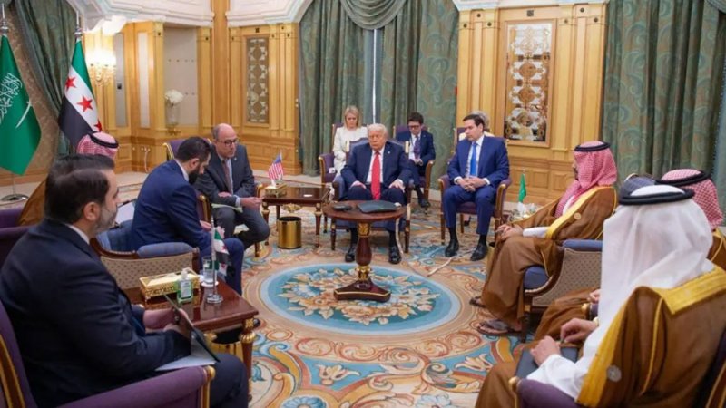 الخارجية السورية: لقاء الشرع وترامب تناول مكافحة الإرهاب