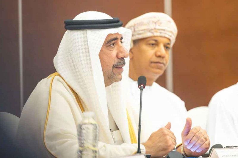 مندوب البحرين يشارك في مائدة مستديرة بعُمان حول الانضمام لمنظمة التجارة العالمية