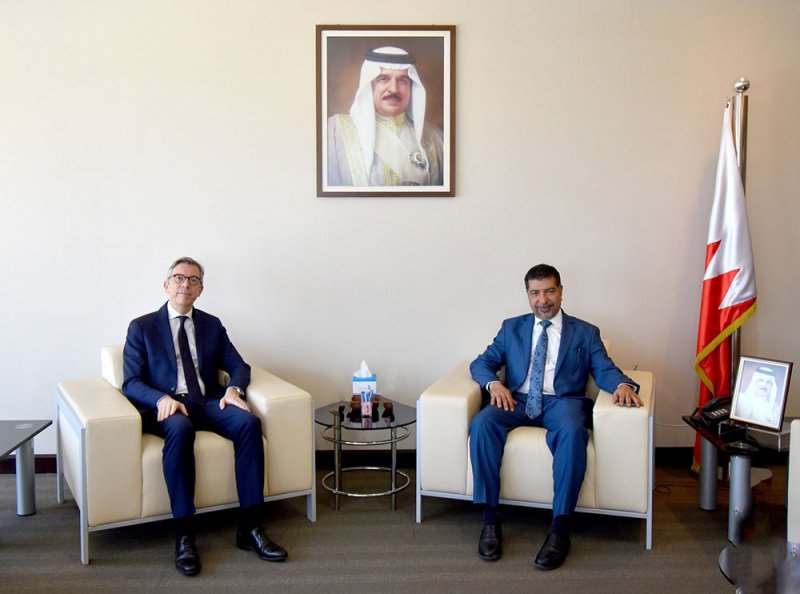 تبادل الخبرات مع فرنسا بالمجال الحقوقي
