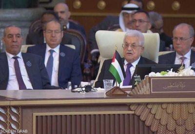 عباس في قمة بغداد: ندعو إلى إلزام حماس بتسليم السلاح للسلطة