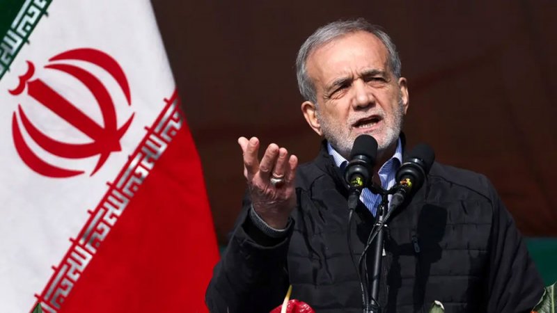 الرئيس الإيراني: سنواصل المحادثات مع أميركا لكننا لا نخشى تهديدات ترامب