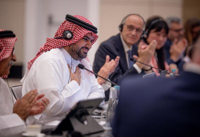 بمشاركة سمو الشيخ عيسى بن علي.. مجلس إدارة "FIBA Foundation" يعقد اجتماعه في البحرين