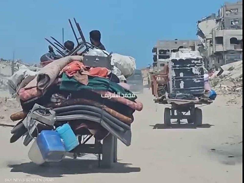 الآلاف يغادرون خان يونس بعد أمر إخلاء إسرائيلي