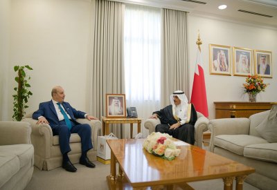 نائب رئيس اللجنة العليا للتخطيط العمراني يستقبل السفير الفلسطيني بمناسبة انتهاء فترة عمله