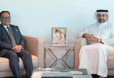 وزير الصناعة والتجارة يبحث مع سفير ماليزيا سبل تعزيز التعاون الاقتصادي بين البحرين وكوالالمبور