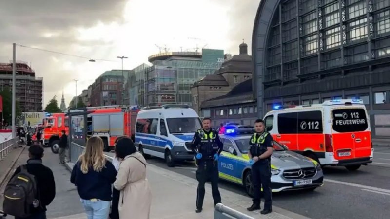 12 جريحا في هجوم بسكين في محطة قطارات هامبورغ بألمانيا