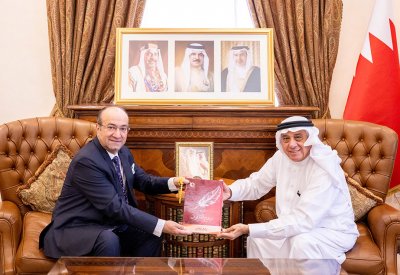 مستشار جلالة الملك لشؤون الاعلام يستقبل الكاتب بـ"البلاد" زهير توفيقي