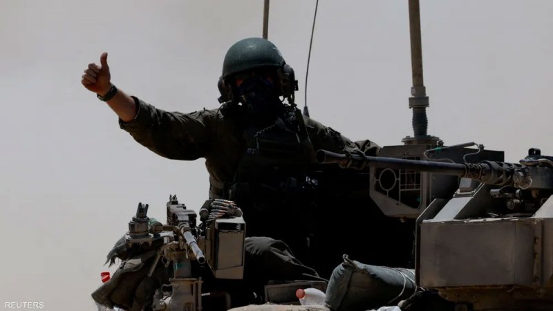 الجيش الإسرائيلي يستخدم فلسطينيين دروعا "بشكل منهجي"