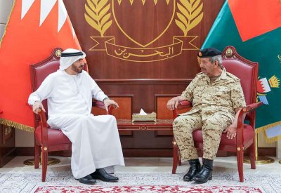 القائد العام يستقبل نائب رئيس أمناء مركز الإمارات للدراسات ورئيس مجلس أمناء منتدى الفكر والثقافة العربية