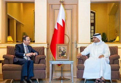 سمو الشيخ عيسى بن سلمان: الاستثمار في الكفاءات الوطنية أولوية استراتيجية لدعم التنمية وبناء المستقبل