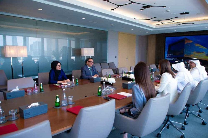 وزيرة التنمية المستدامة الرئيس التنفيذي لمجلس التنمية الاقتصادية تستقبل سفير ماليزيا لدى مملكة البحرين