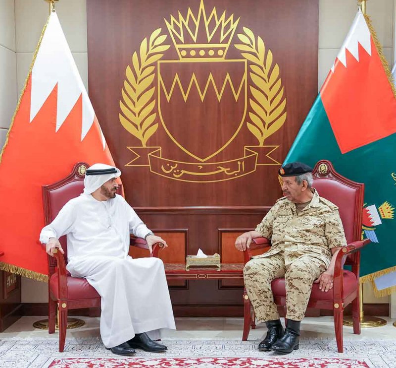 القائد العام يستقبل نائب رئيس أمناء مركز الإمارات للدراسات ورئيس مجلس أمناء منتدى الفكر والثقافة العربية