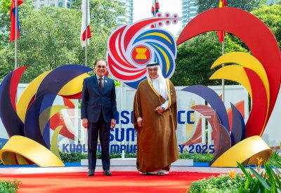 سمو ولي العهد رئيس مجلس الوزراء يشارك في أعمال القمة الثانية الخليجية مع رابطة "الآسيان"