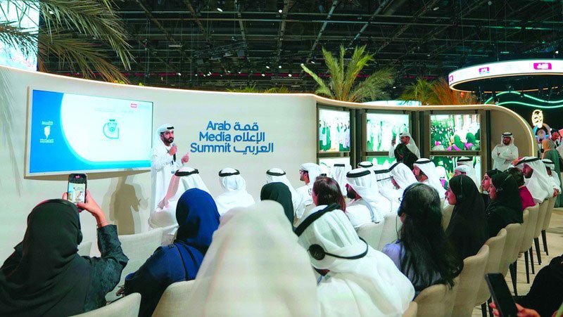المؤثرون قادرون على التحوّل من "ثغرة محتملة" إلى خط دفاع ضد الهجمات السيبرانية