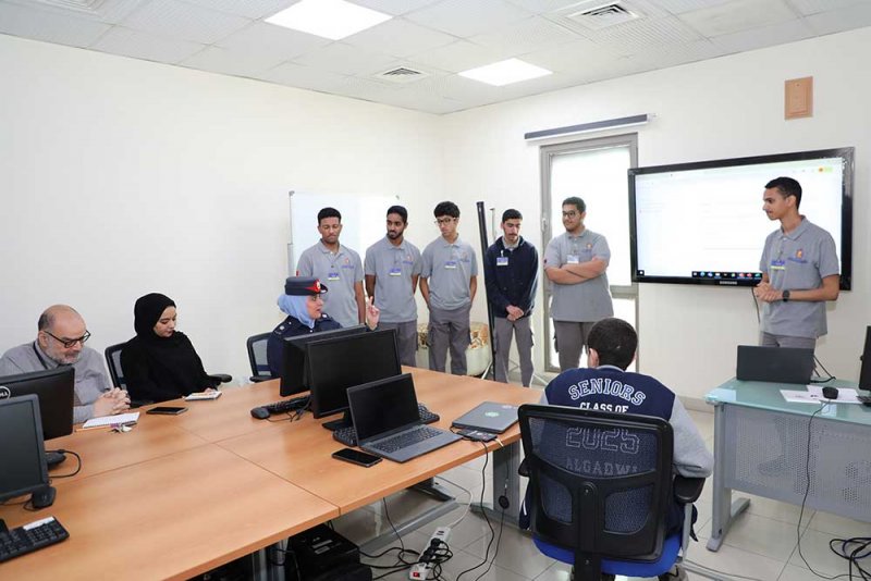الموارد البشرية تنظم برنامجًا تدريبيًا مخصصًا لطلبة المرحلة الثانوية من مركز ناصر العلمي والتقني