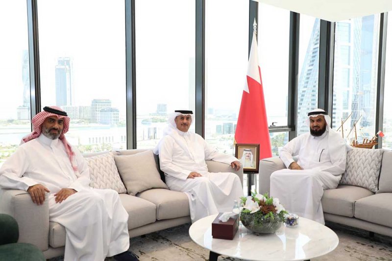 وزير العدل يزور الأوقاف السنية ويشيد بجهود خدمة المساجد وإعمارها