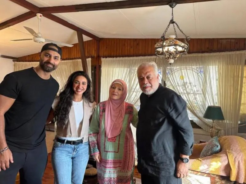 آية سماحة تعتذر من مشيرة إسماعيل