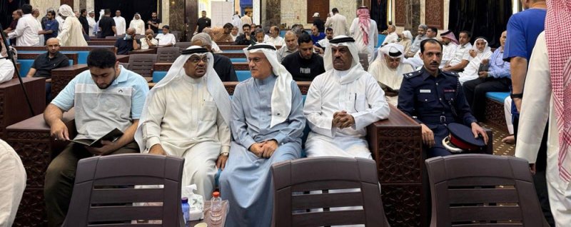 محافظ الشمالية يواسي ذوي المتوفين بالحادث المروري بمنطقة سار وينقل تعازي وزير الداخلية
