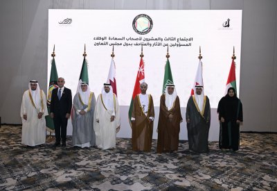 تكريم باحثين بحرينيين في مجال المتاحف والآثار