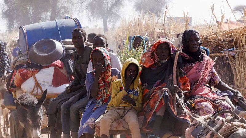 حرقوا مسنين بمخيم زمزم.. شاهد سوداني يروي