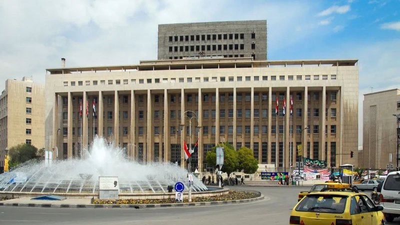 وزير المالية السوري: البنك المركزي السوري مربوط فعليًا بنظام "سويفت"